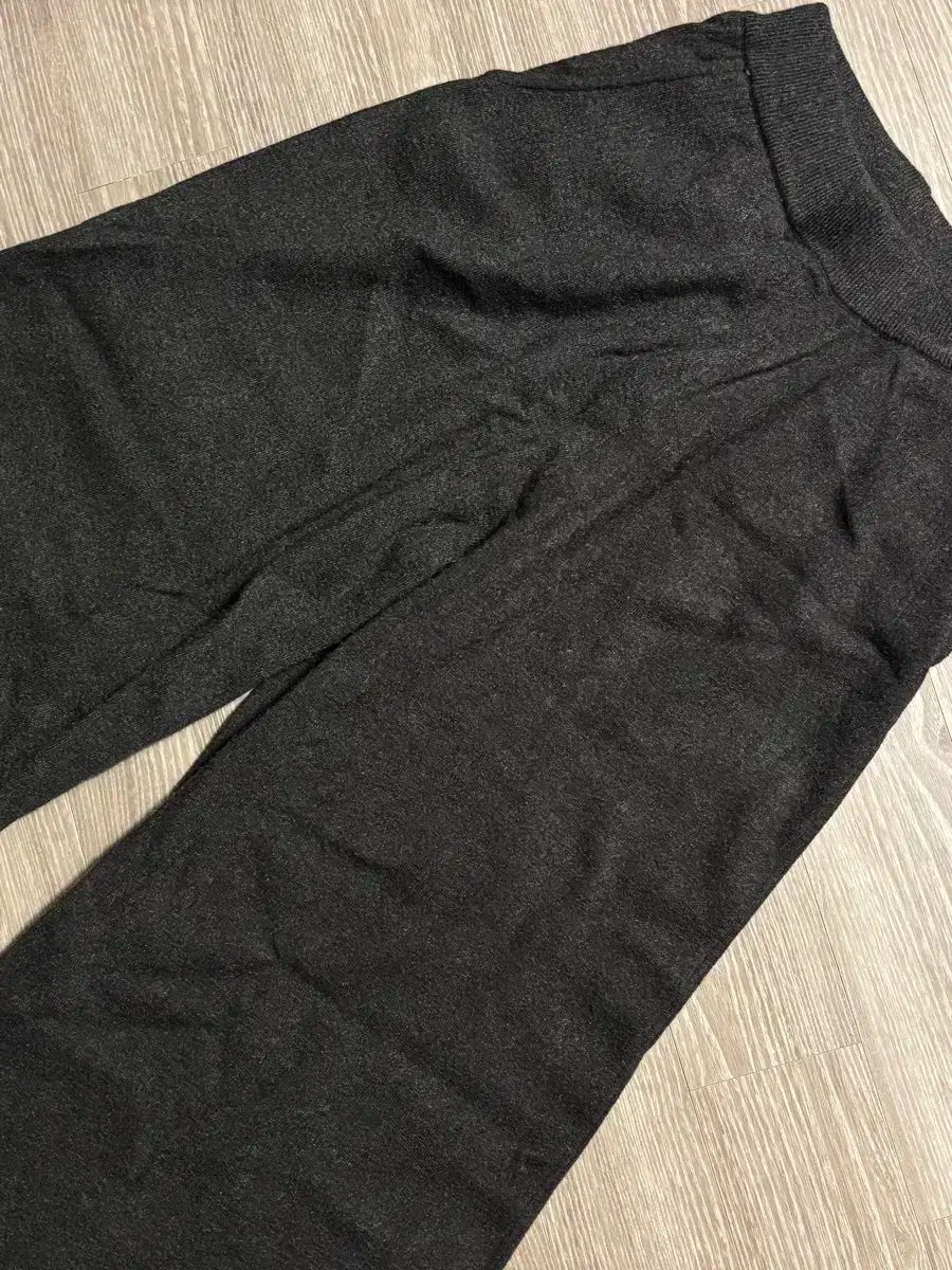 グレー ルーム ワイド ニット パンツ