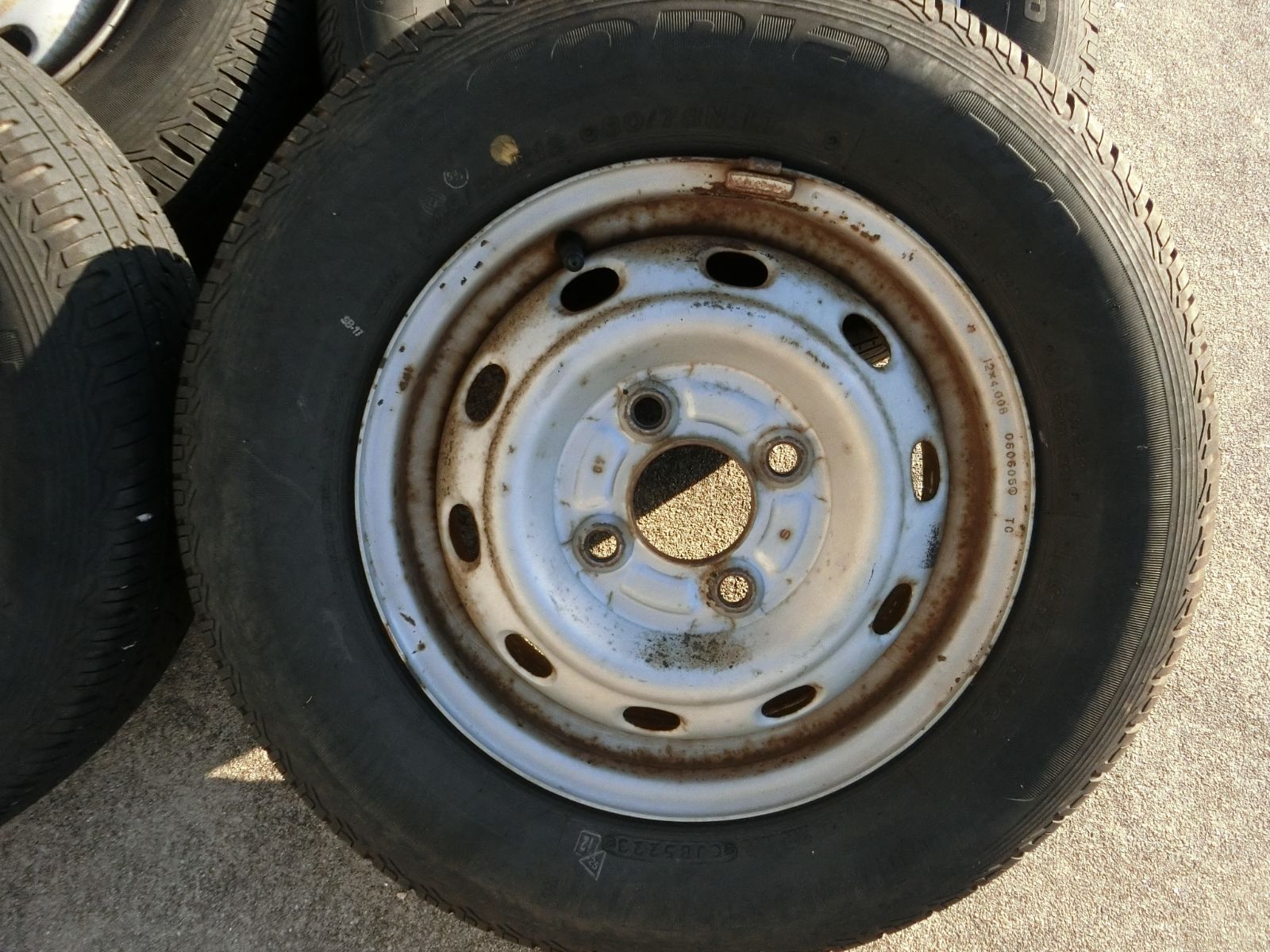 スチールホイール