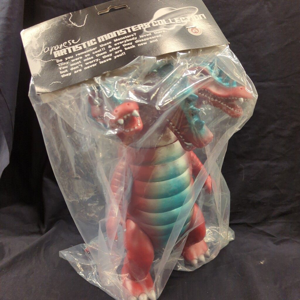 CCP AMC ジャイアント三つ首竜 赤成型 HH誌上