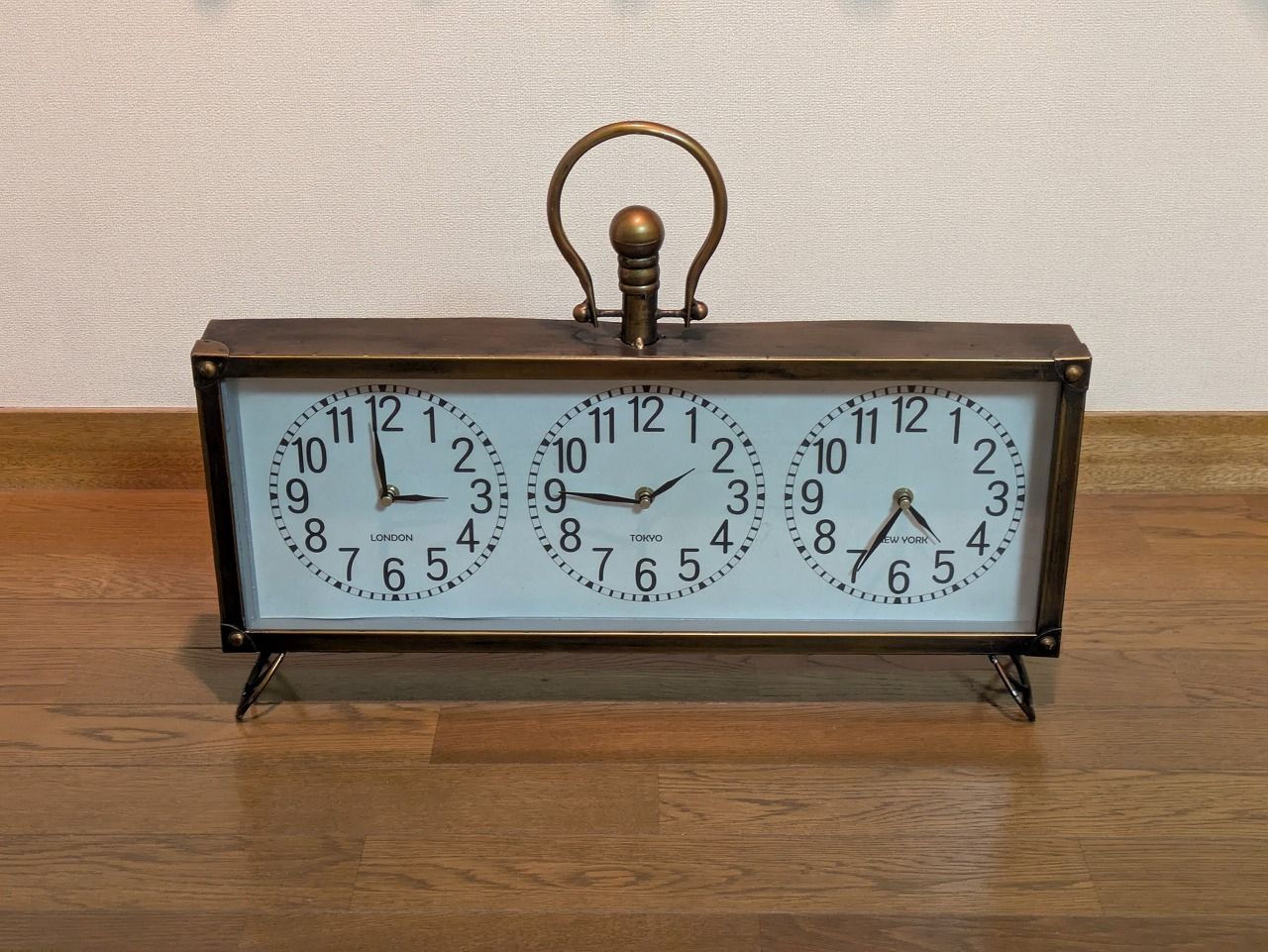 TRIPLE TIME ZONE CLOCK