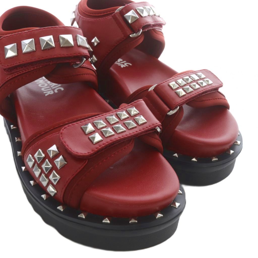 プラットフォーム