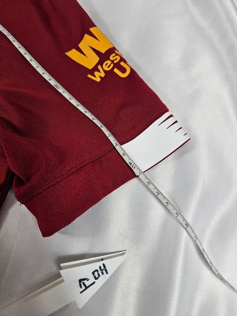 ニューバランスリヴァプール19