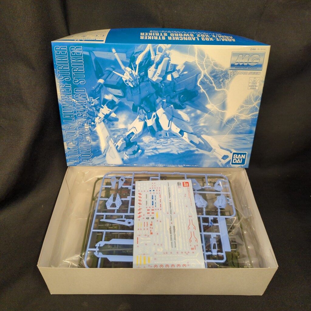 カスタムライトセーバー　新品　オビワン　EP3　スターウォーズ　スタンド付き カスタムライトセーバー 新品 オビワン EP3 スターウォーズ スタンド付き