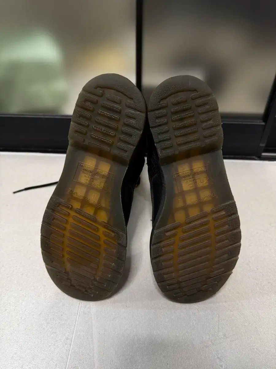  DR. MARTENS ドクターマーチン 1 b 99 240 その他 ブーツ