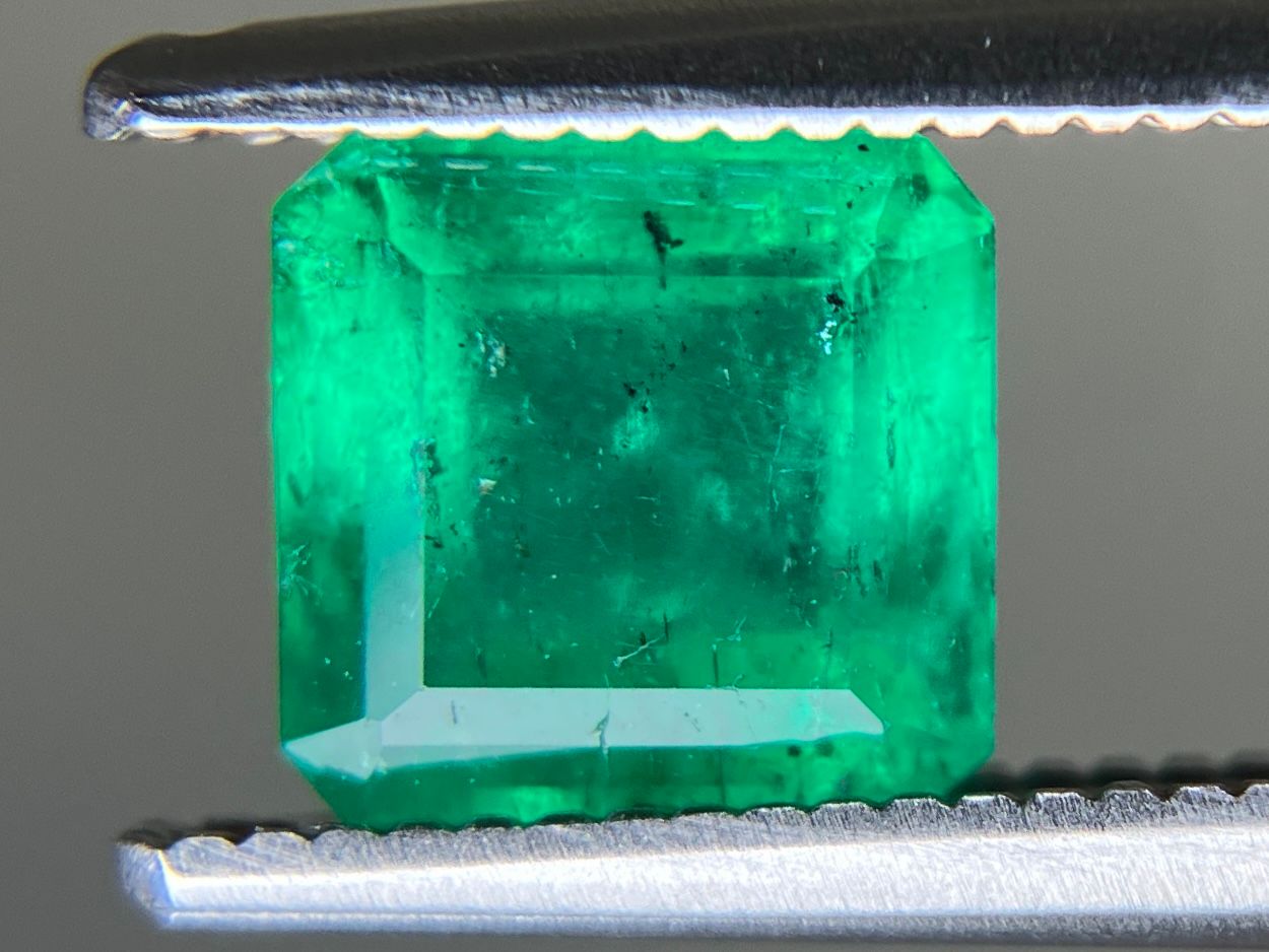 6.14㎜×6.03㎜×4.07㎜