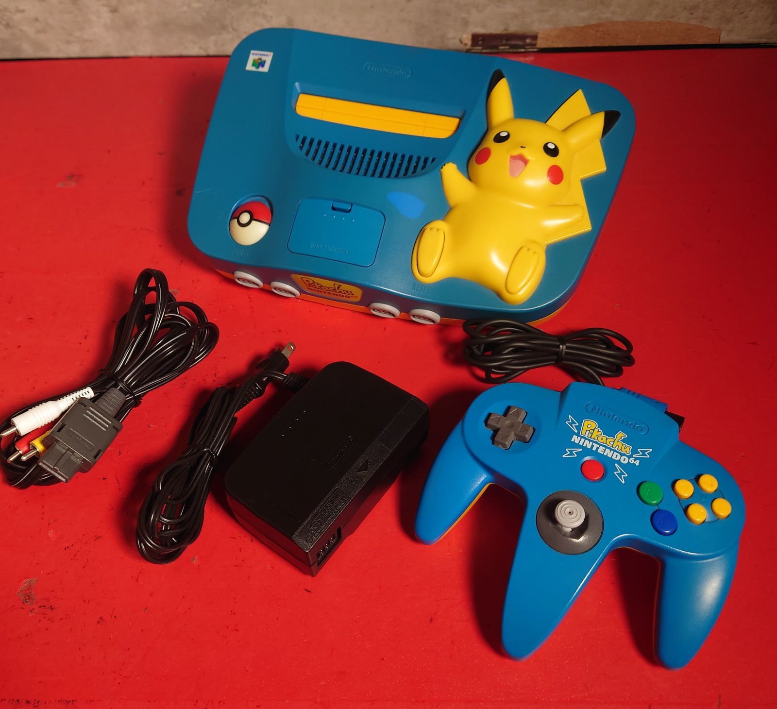 ピカチュウNintendo64本体 ブルー＆イエロー ニンテンドウ64ハード チャレンビー ゲーム機本体