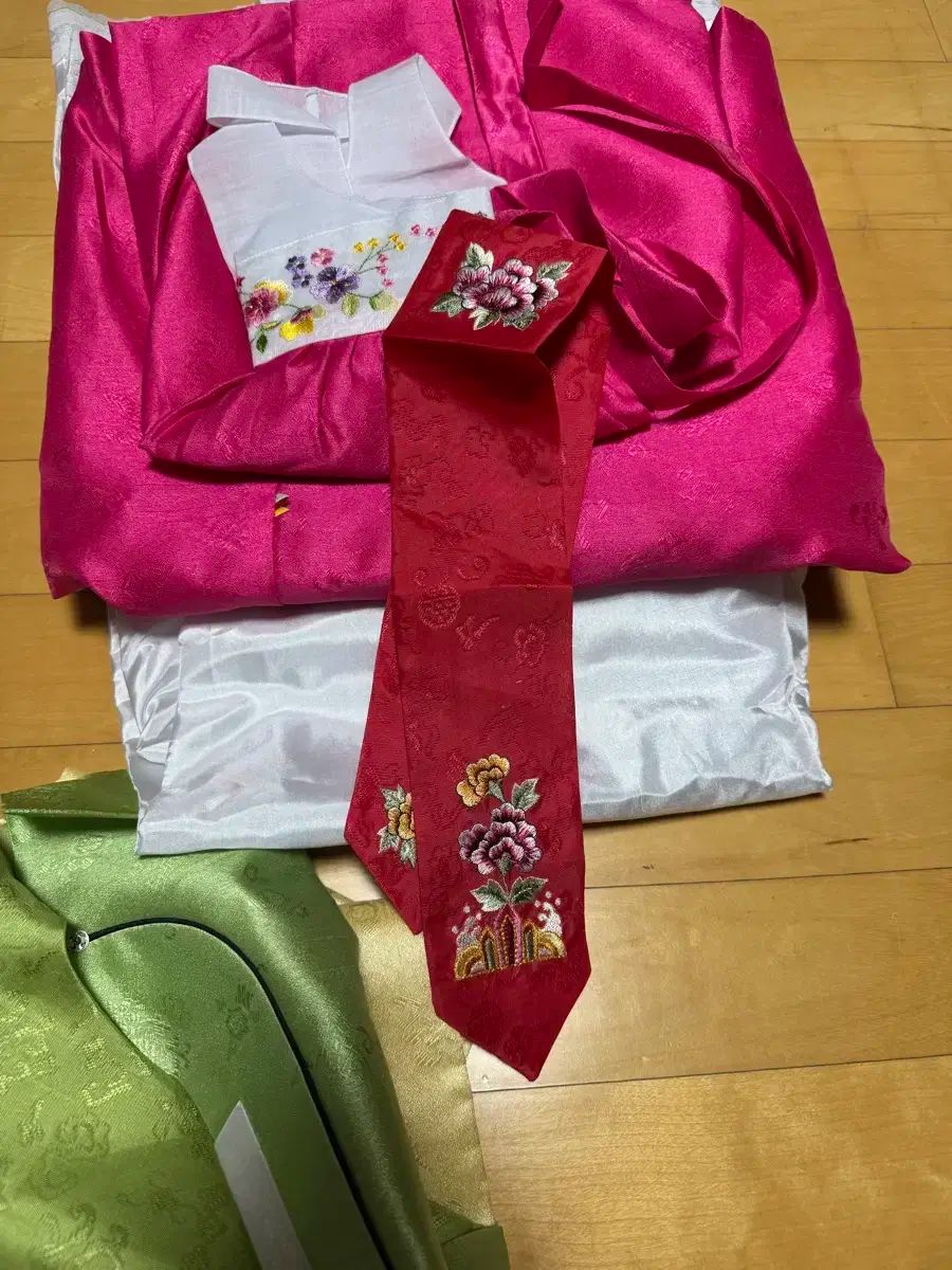 女の子 チマチョゴリ フルセット 巾着 帽子 など WWW_OLIVIERBERNSTEIN_COM