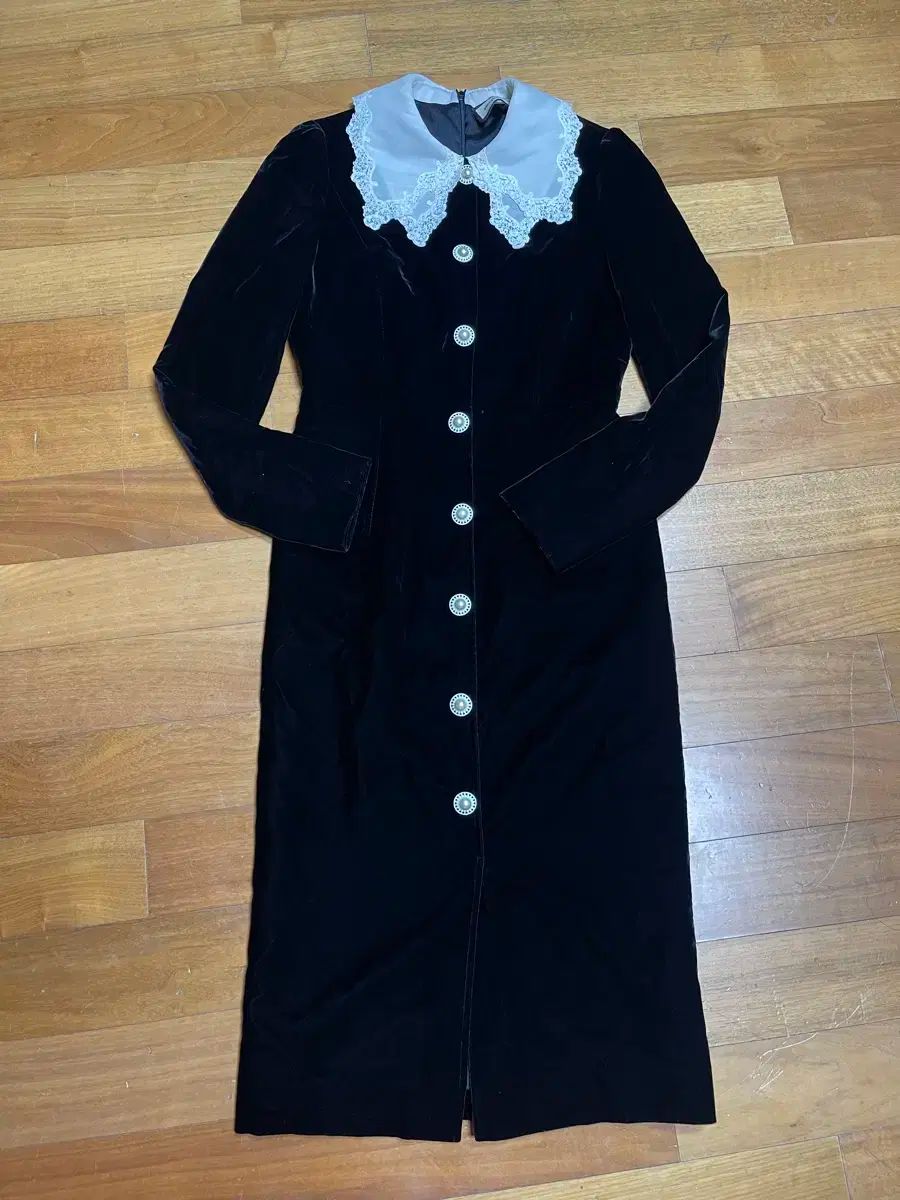 MOJO.S.PHINE モジョエスピン ブラック ツアーベルベット レース KARA カラ ロング ONE PIECE