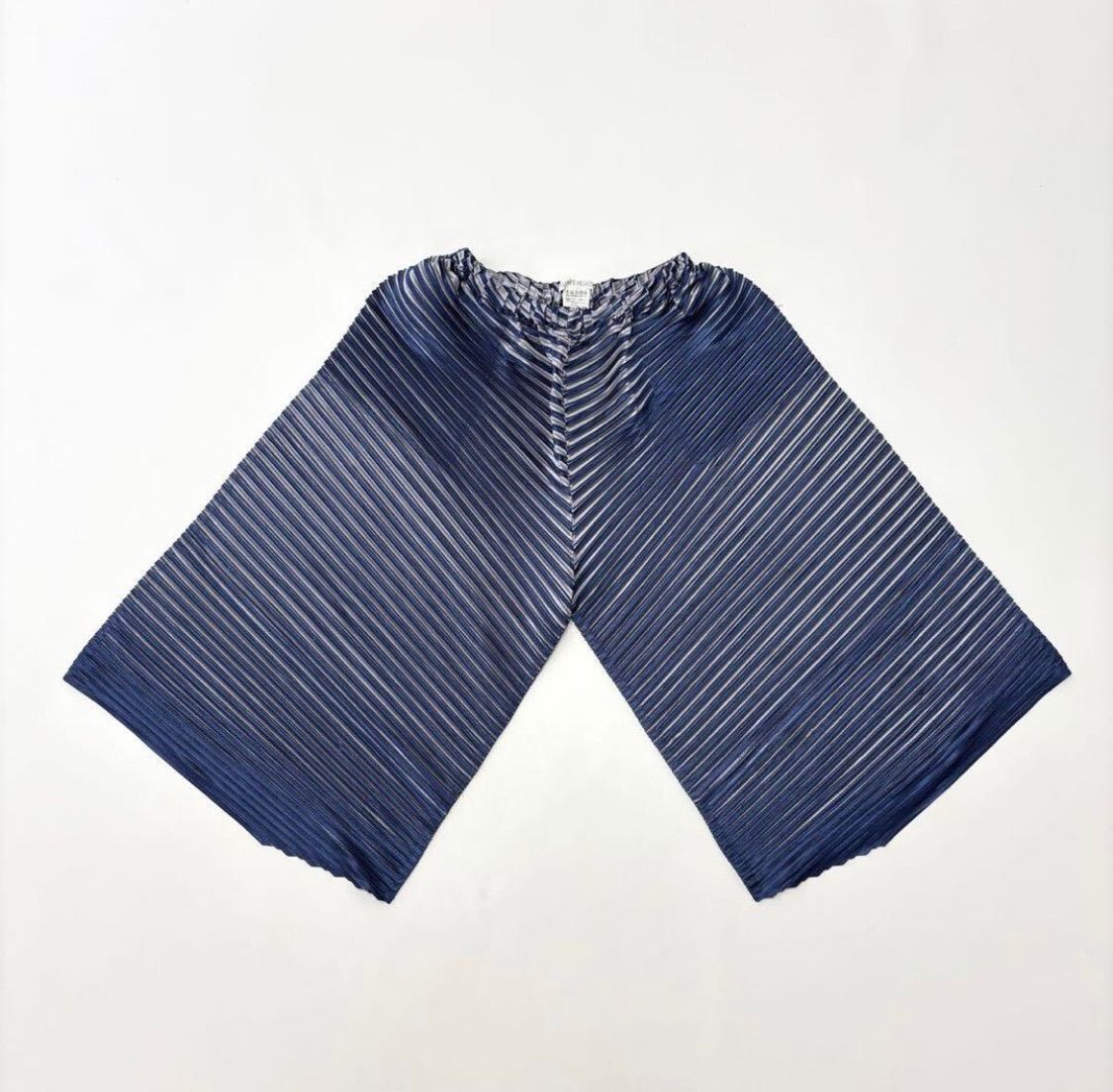 16aw 2016 名作 PLEATS PLEASE ISSEY MIYAKE プリーツプリーズ イッセイミヤケ プリーツ ワイド パンツ サイズ 3 710-0150