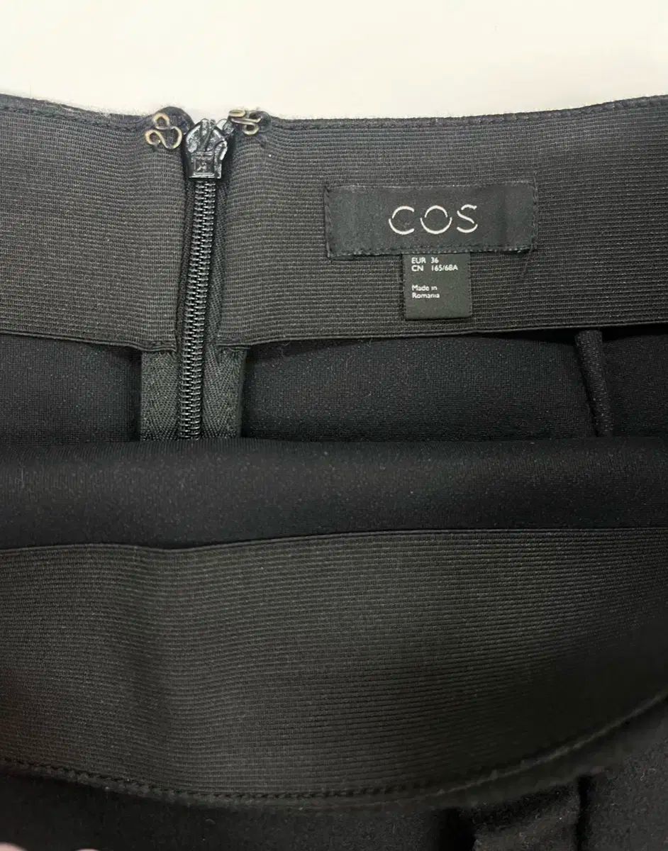 COS ブラック フリル ポケット ミニスカート EUR 36 GULLKHAN_COM