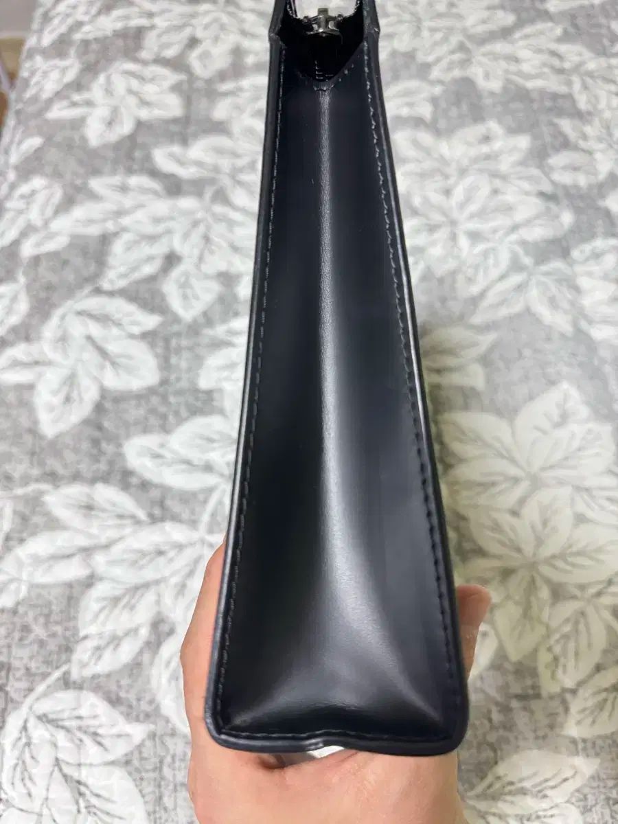 ルイヴィトン ポシェット ヴォワヤージュ クラッチバッグ