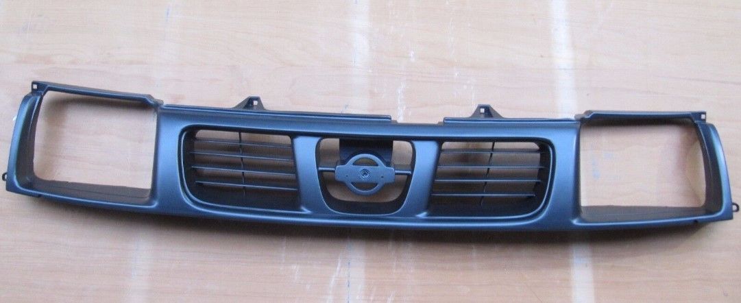 日産純正 NISSAN ♥品 超 品 ダットサン トラック D22 ラジエターグリル フロントグリル 無塗装 ダットラ LFD22 LFMD22