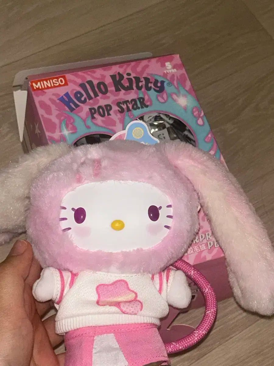 miniso キティ サンリオ Pop Star Vinyl Plush MINISO - Hello Kitty