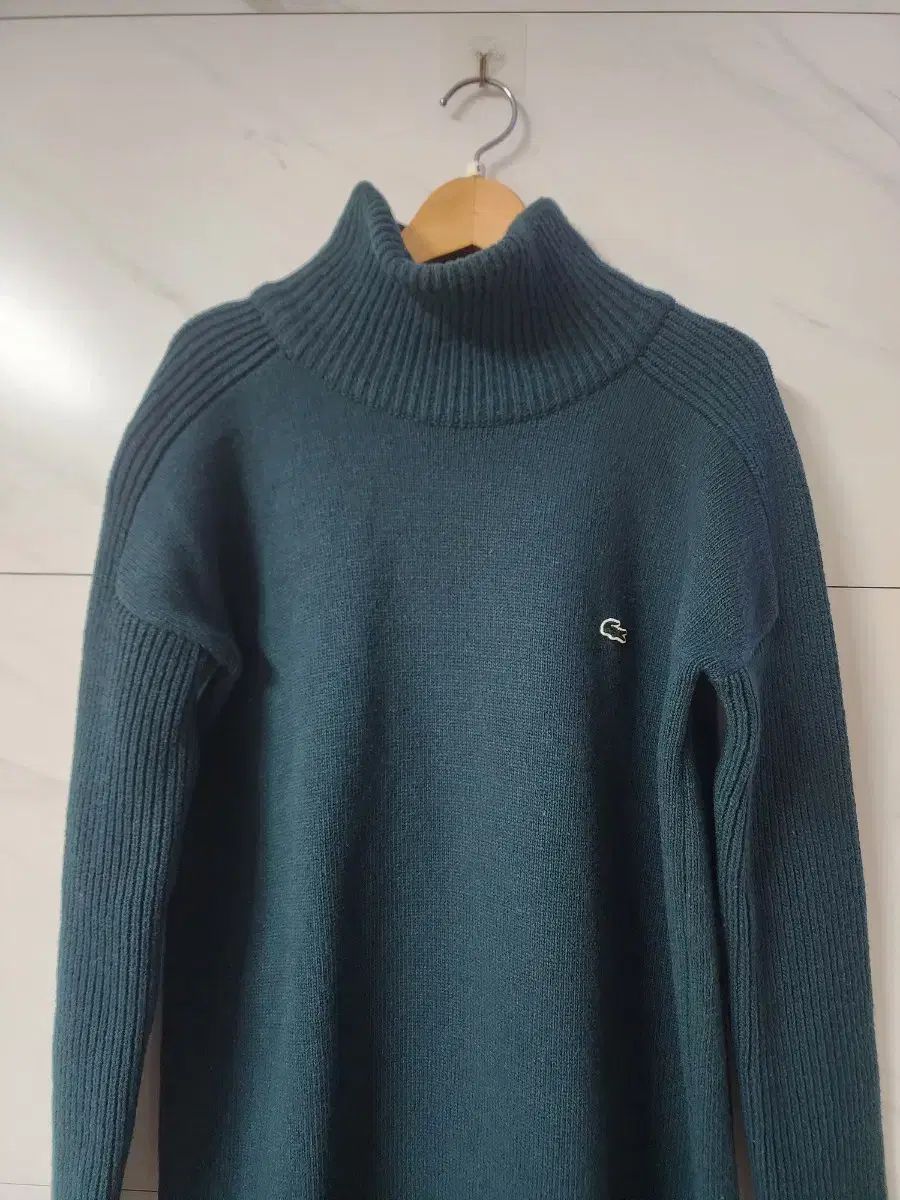 LACOSTE タートルネック ニット ONE PIECE グリーン ウール