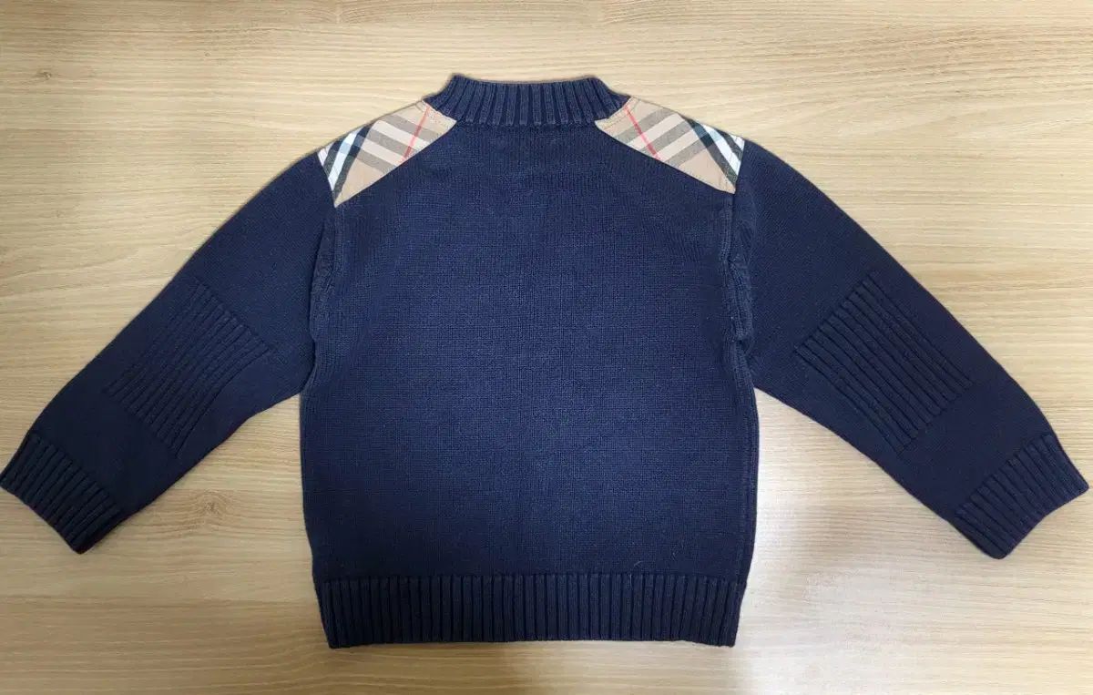 バーバリー キッズ ネイビー スウェット 5