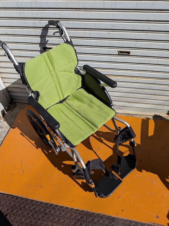 送料無料 一部地域を除く 介助式車椅子 ネクストコアNEXT-21B-40 KM-25-1023-01