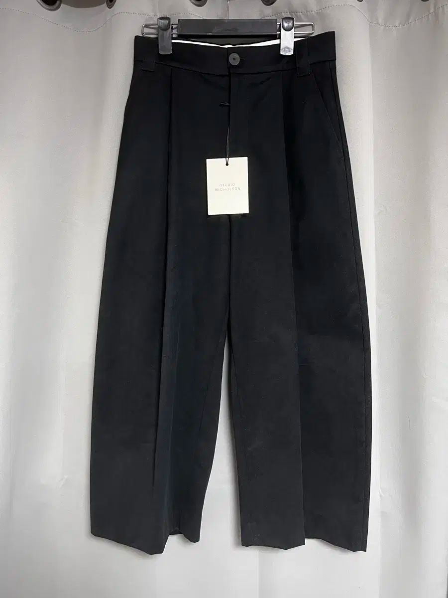 スタジオ ニコルソン ソルテ XS ブラック