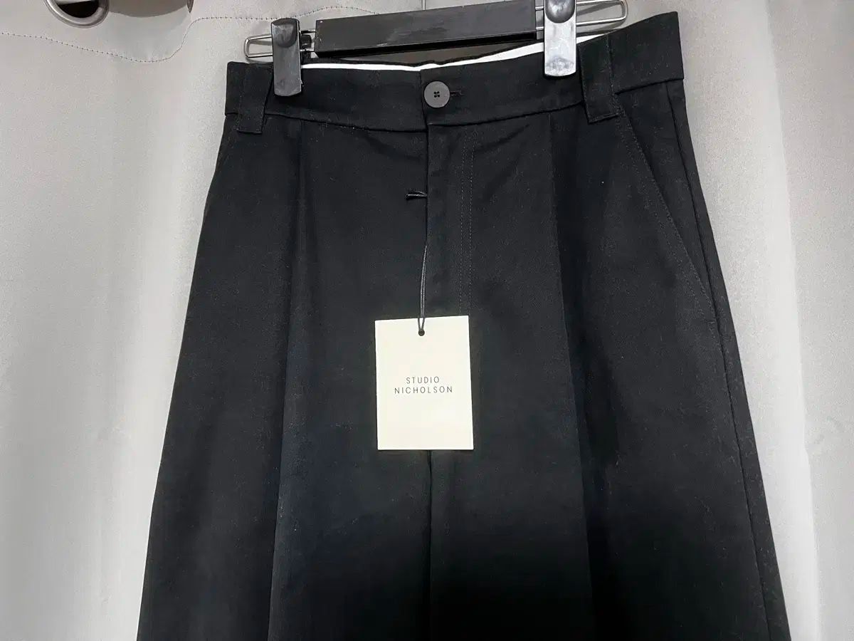 スタジオ ニコルソン ソルテ XS ブラック