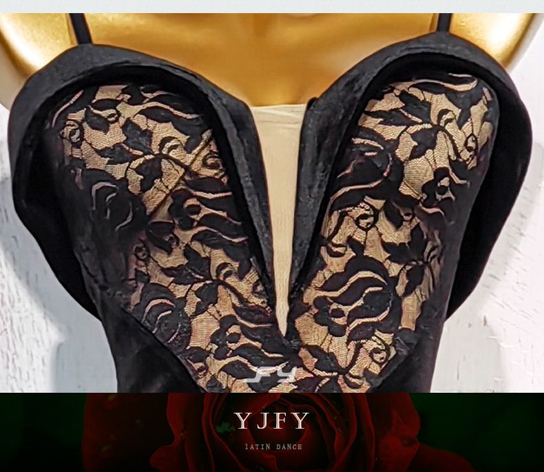 ステージ衣装 含ベルベットグローブ