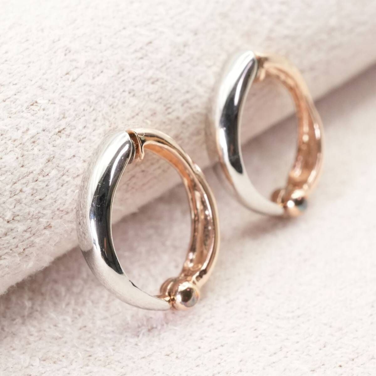 ピアリング Pt900×K18 コンビ テクスチャー フープ 25-1451S