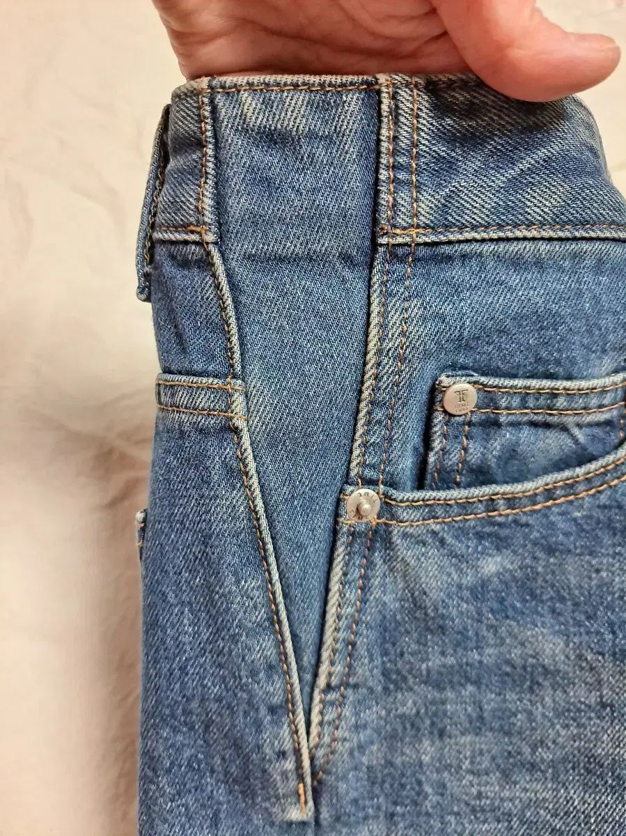 ハンサムタイム 2025 プレイド ヘム クロップド デニム パンツ