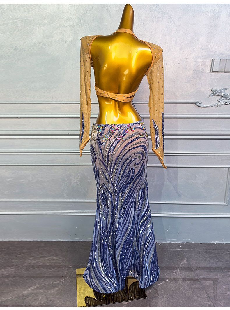 長袖ブラトップ スリットスカート