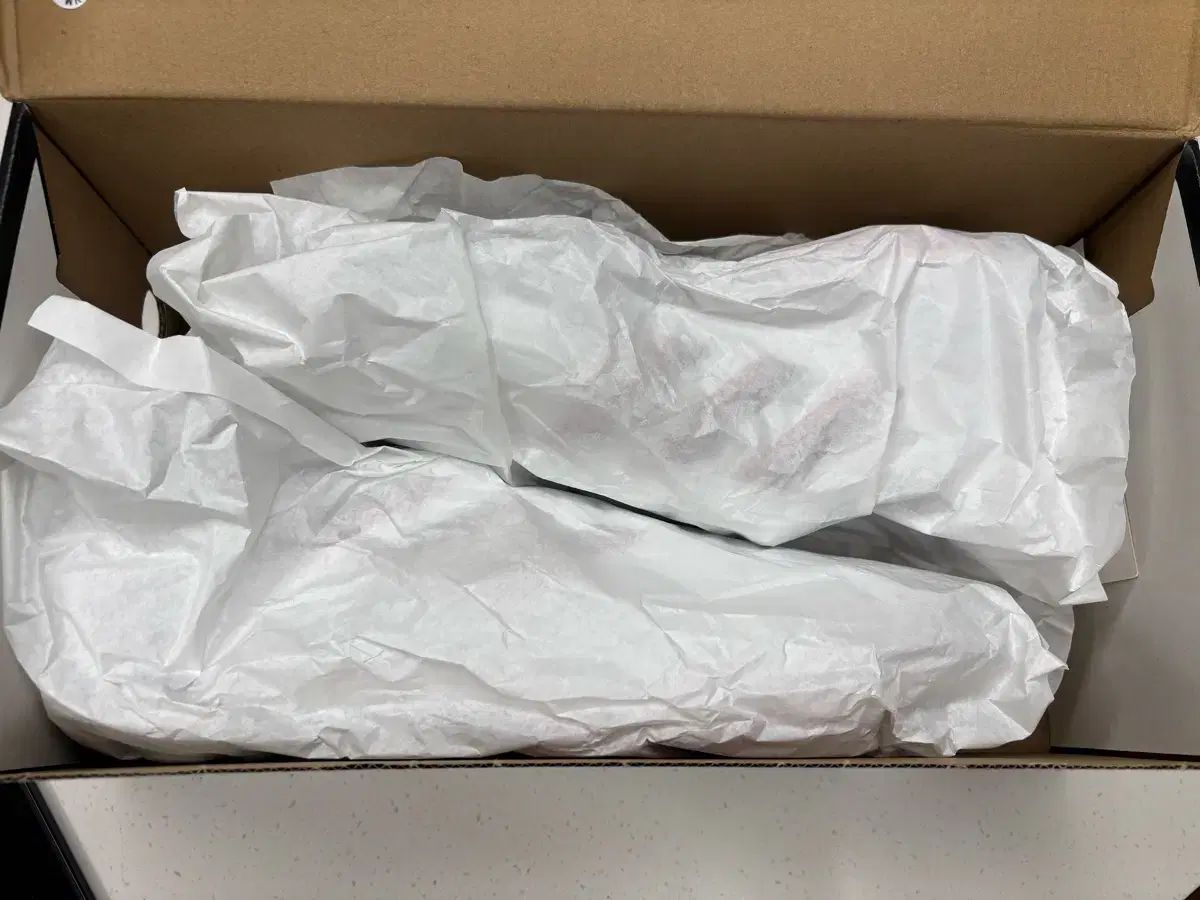 アディダス トラクションライトマックス ボア ゴルフシューズ 白赤 270