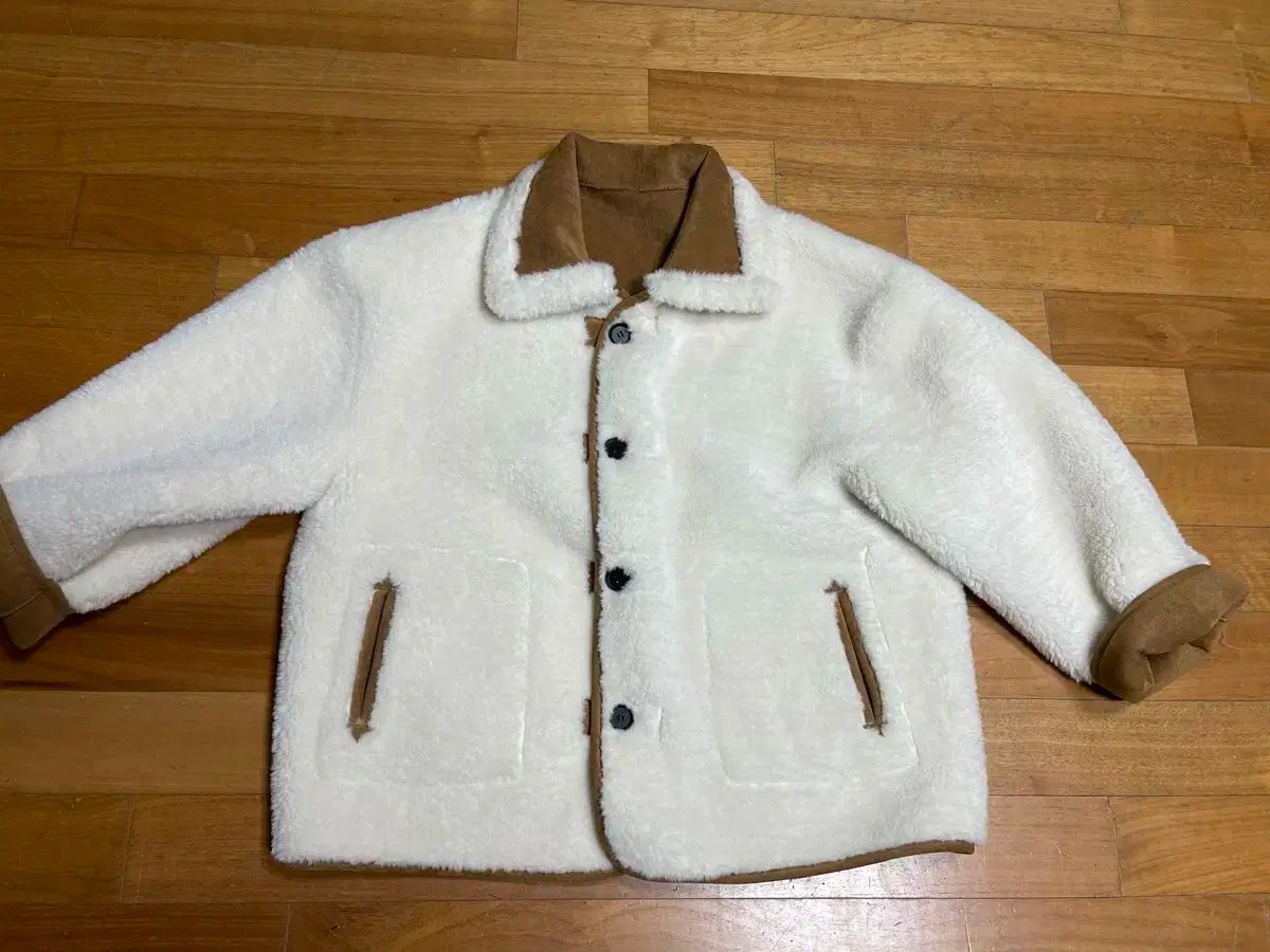 エル オティー ボア シープスキン リバーシブル ジャケット アイボリー ブラウン バイ