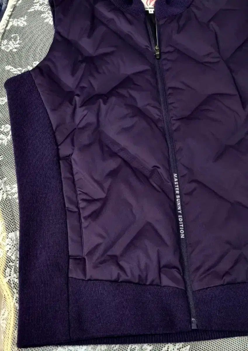 マスターバニー エディション メンズゴルフ グース ダウンベスト LLC-HASEGAWATOSO_COM