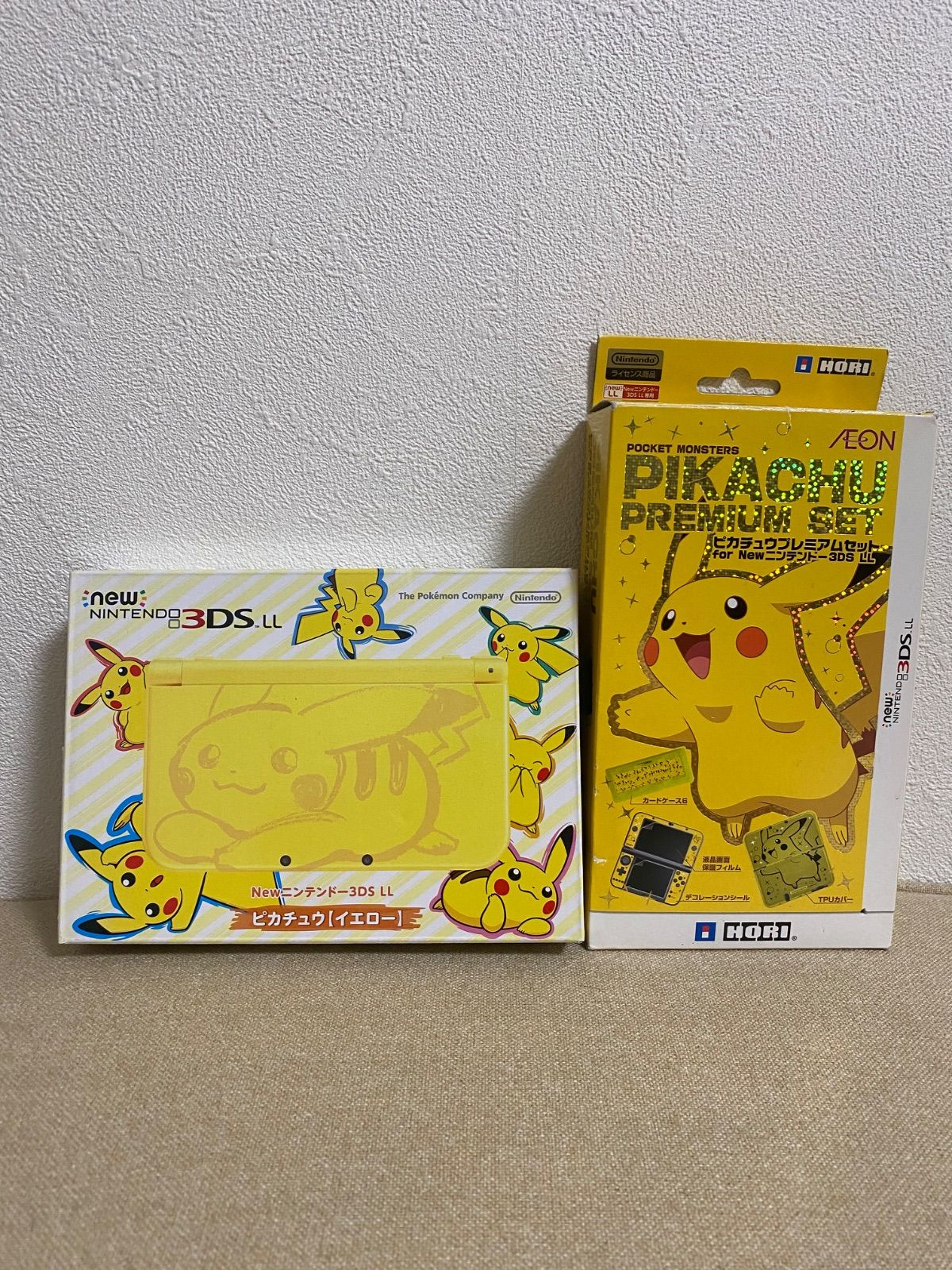 Nintendo Newニンテンドー3DS LL ピカチュウ イエロー RED-S-YCAA