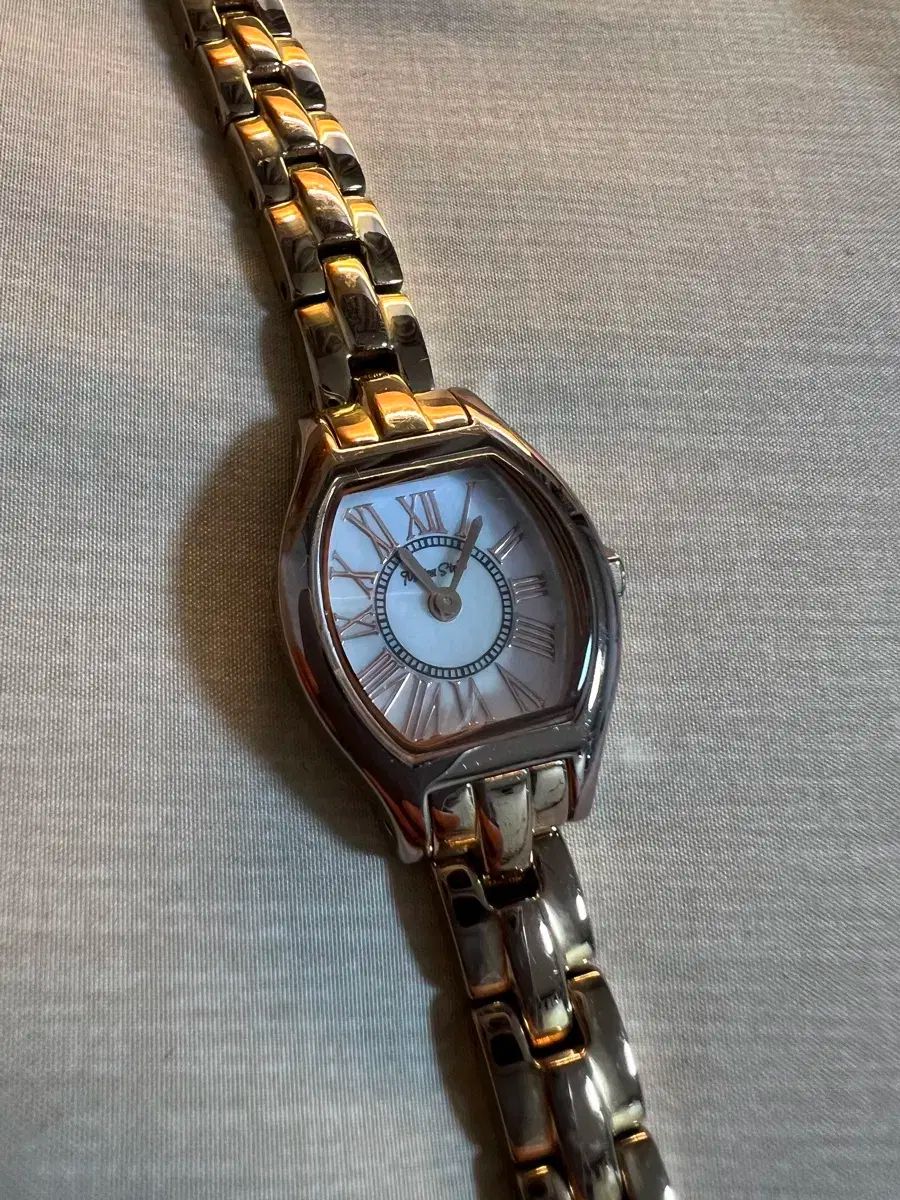 ミルトンステリー レディース リスト時計