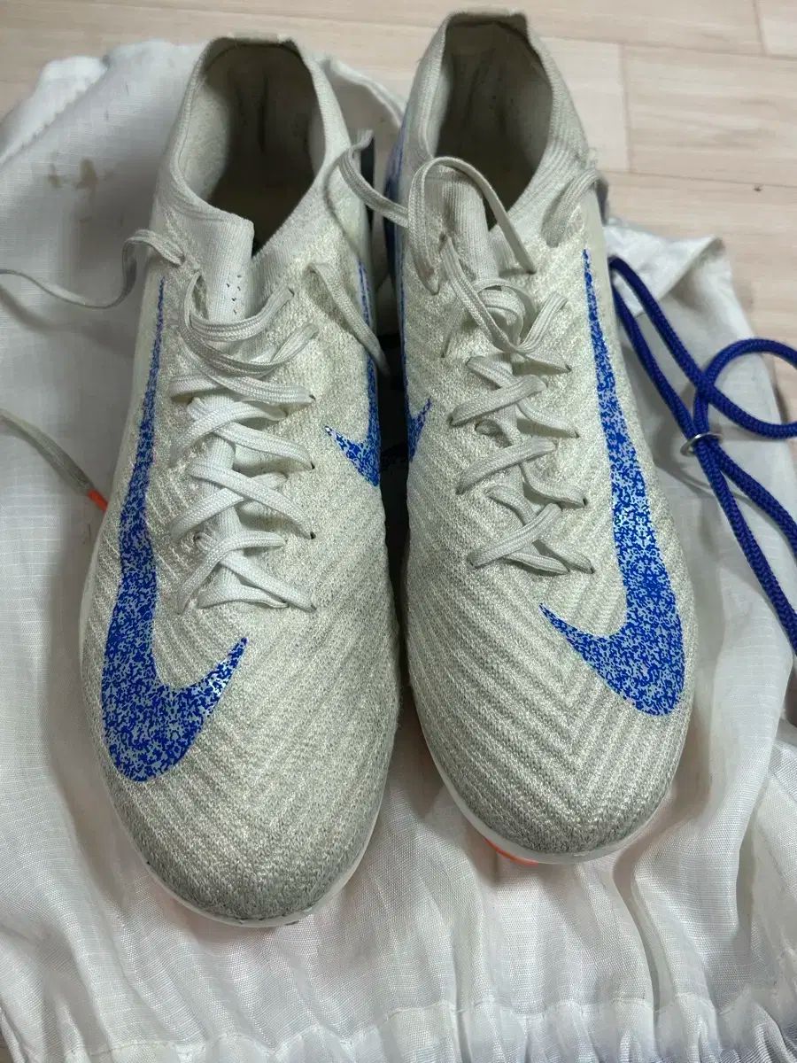 ナイキ マーキュリアル 16 ブルー スクリーン