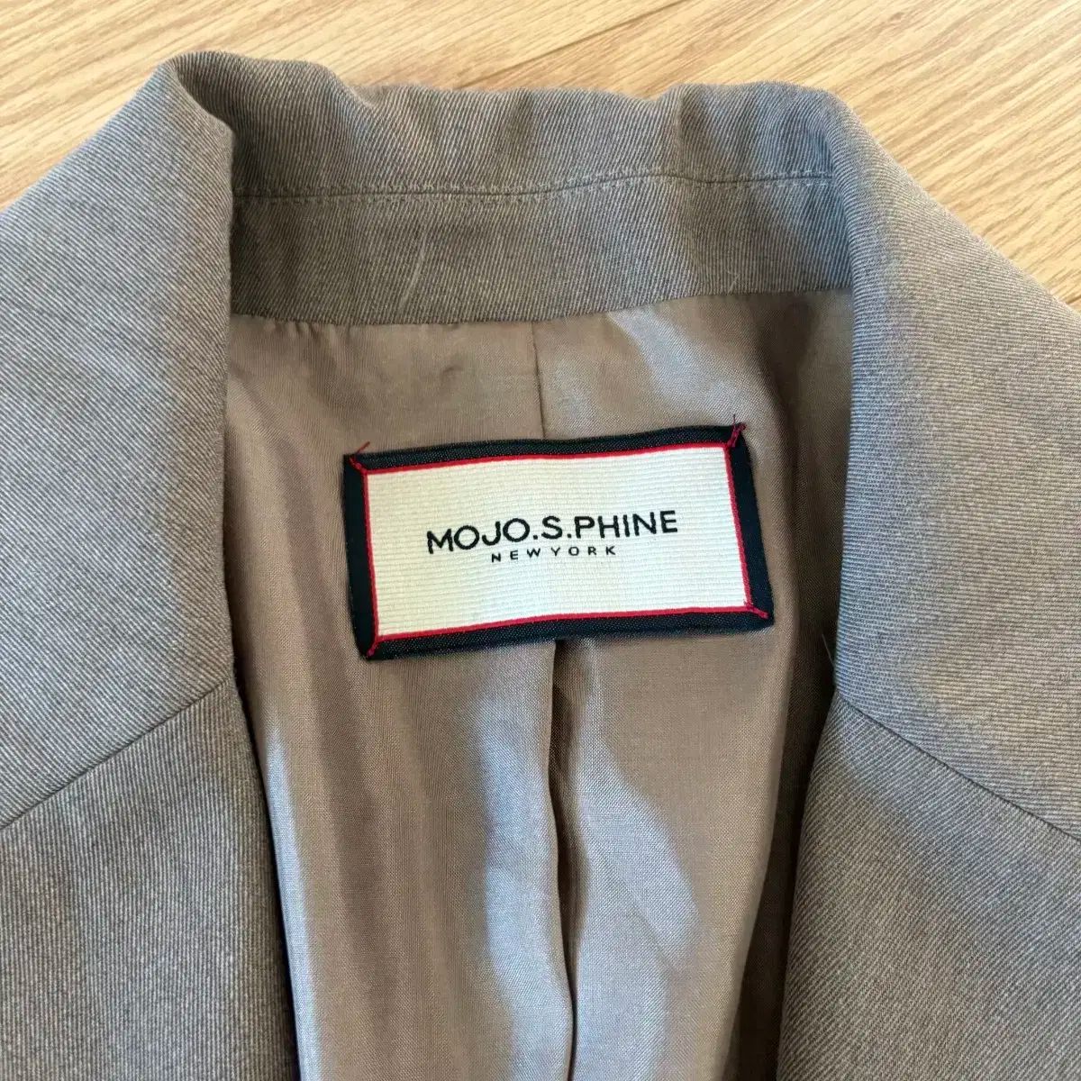 ベージュ ジャケット