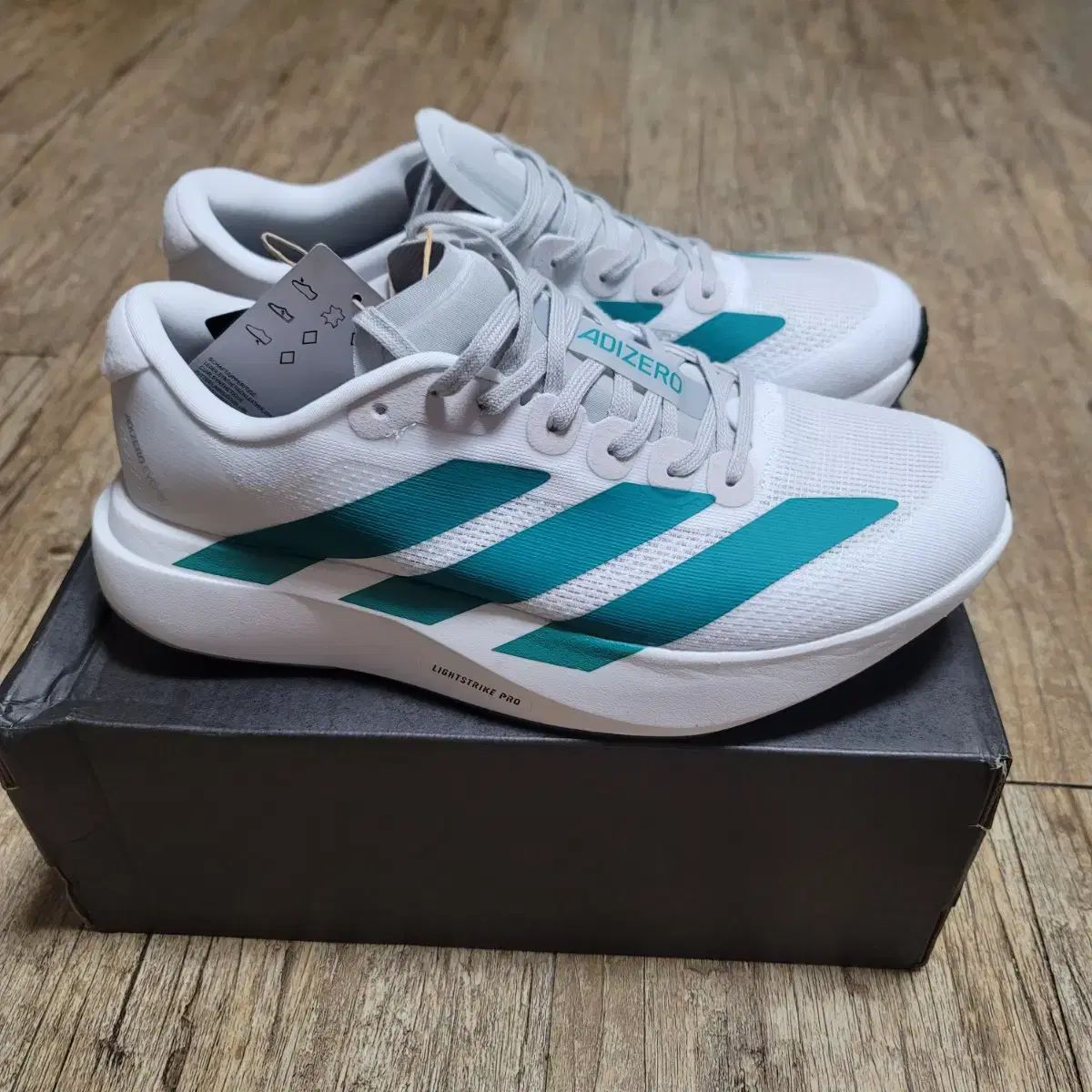 アディダス アディゼロ