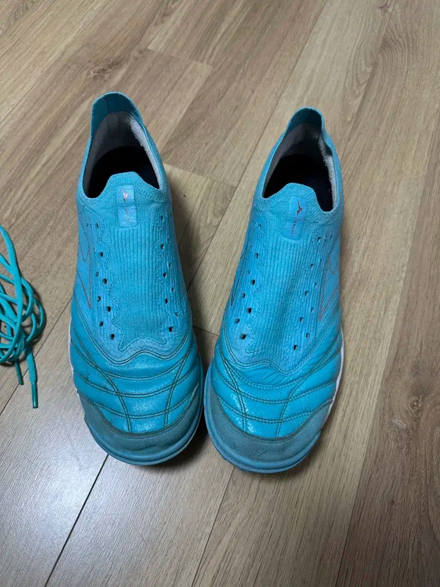 ミズノ モレリア NEO サラ ベータ ジャパン TF