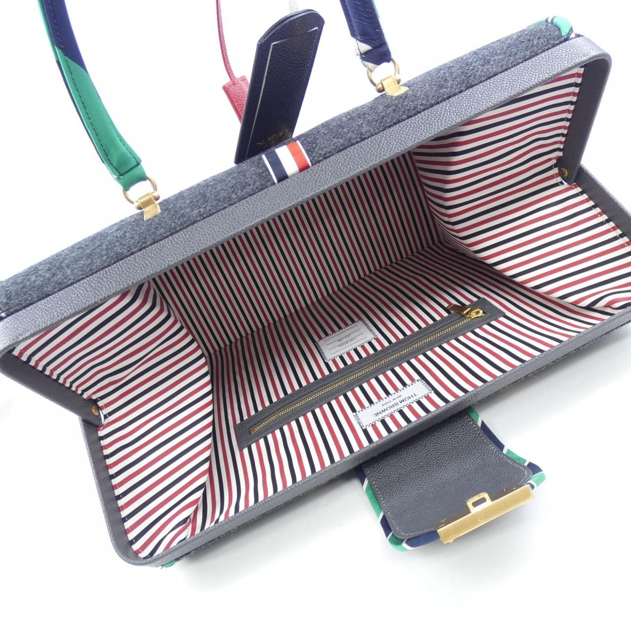 トムブラウン THOM BROWNE MAG 423 F BAG