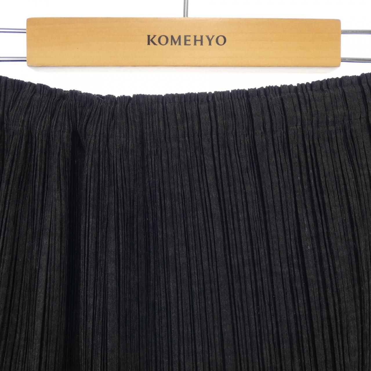 プリーツプリーズ