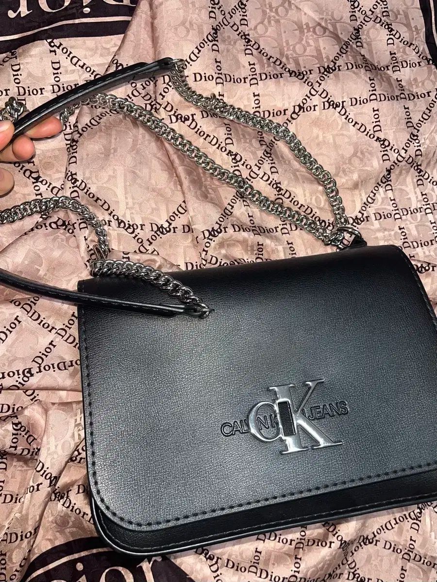 ブラック チェーン