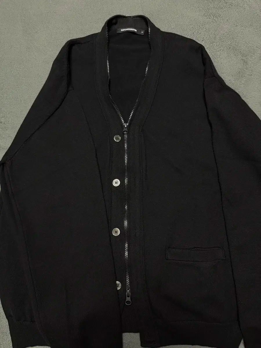 3 ハッチングルーム ジップカーディガン ブラック