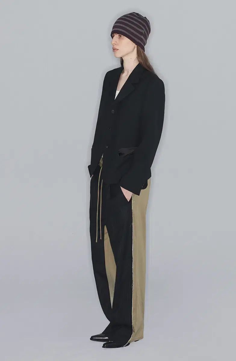 オープンワイワイ FRONT STRIPE LAYERED PANTS KHAKI