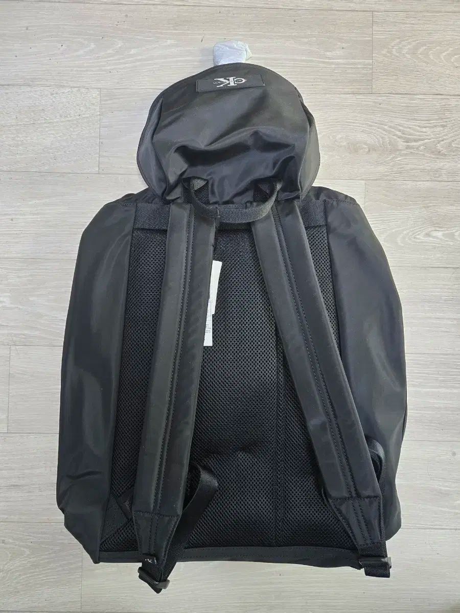 Calvin Klein カルバ ンクライン ツーポケット バックパック