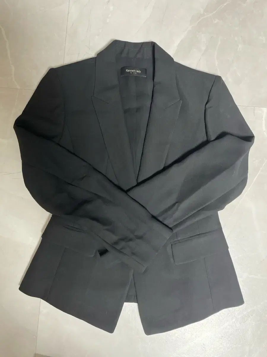 ケネスレディー 面接 スーツ セットアップ ブラック