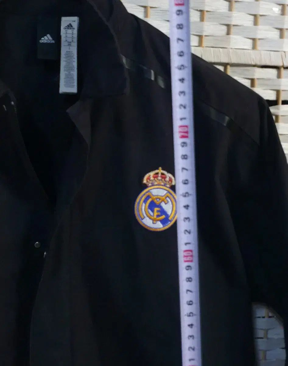 完全な アディダス ルマドリード ブラック ウィンドブレーカー アンド R ジャケット M