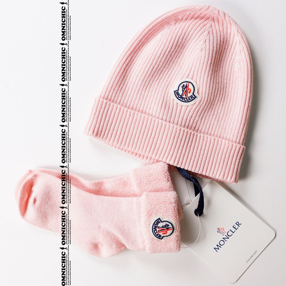 プレゼントに ベビー用 安心の MONCLER モンクレール ロゴ リブ ニット キャップ × ソックス セット ピンク 新生児 赤ちゃん