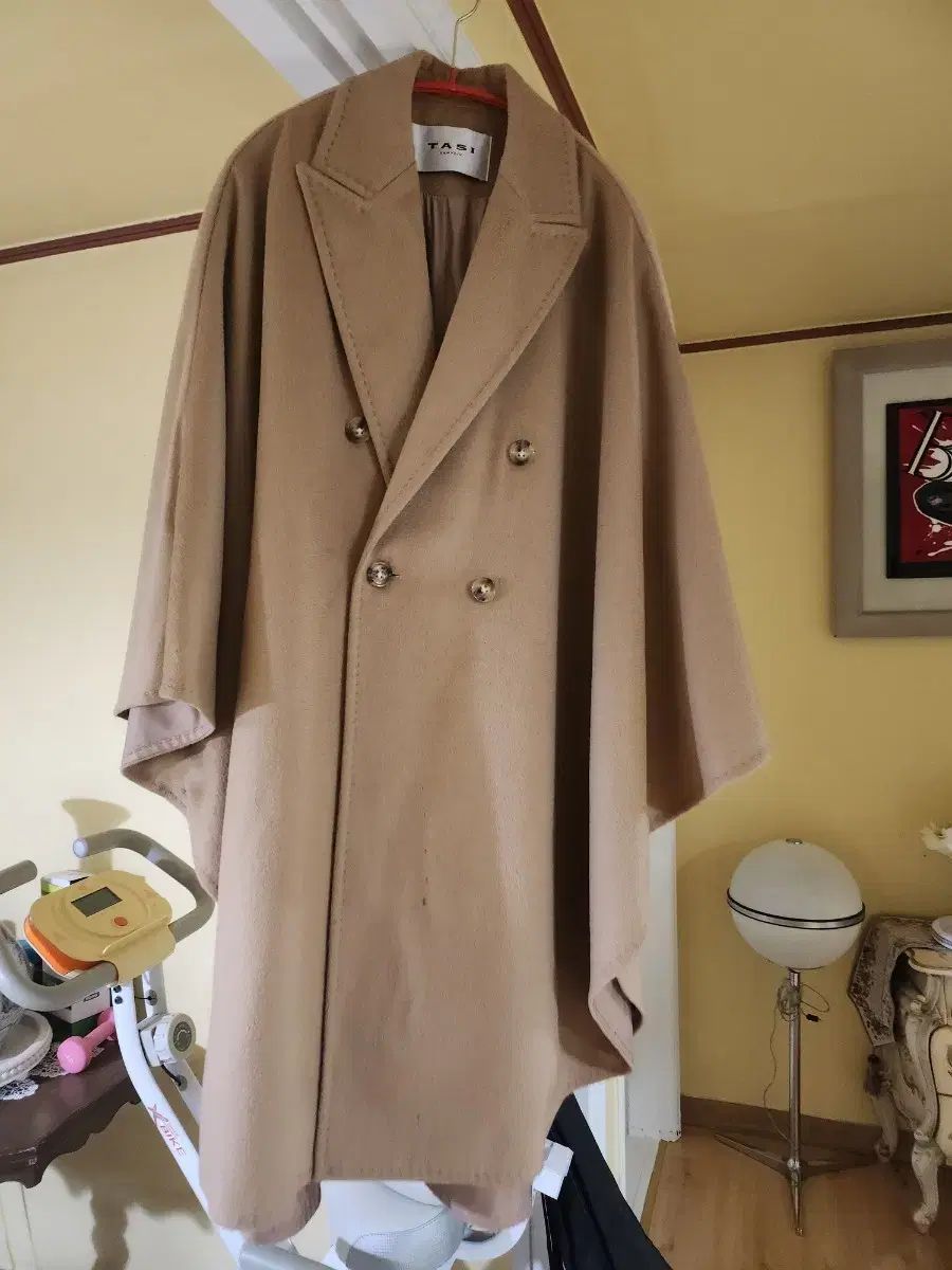 TASI NEW YORK ブランドのケープ コート