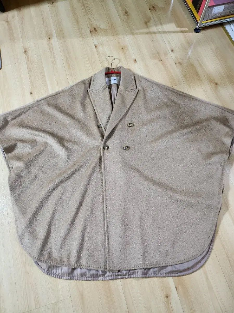 TASI NEW YORK ブランドのケープ コート GULLKHAN_COM