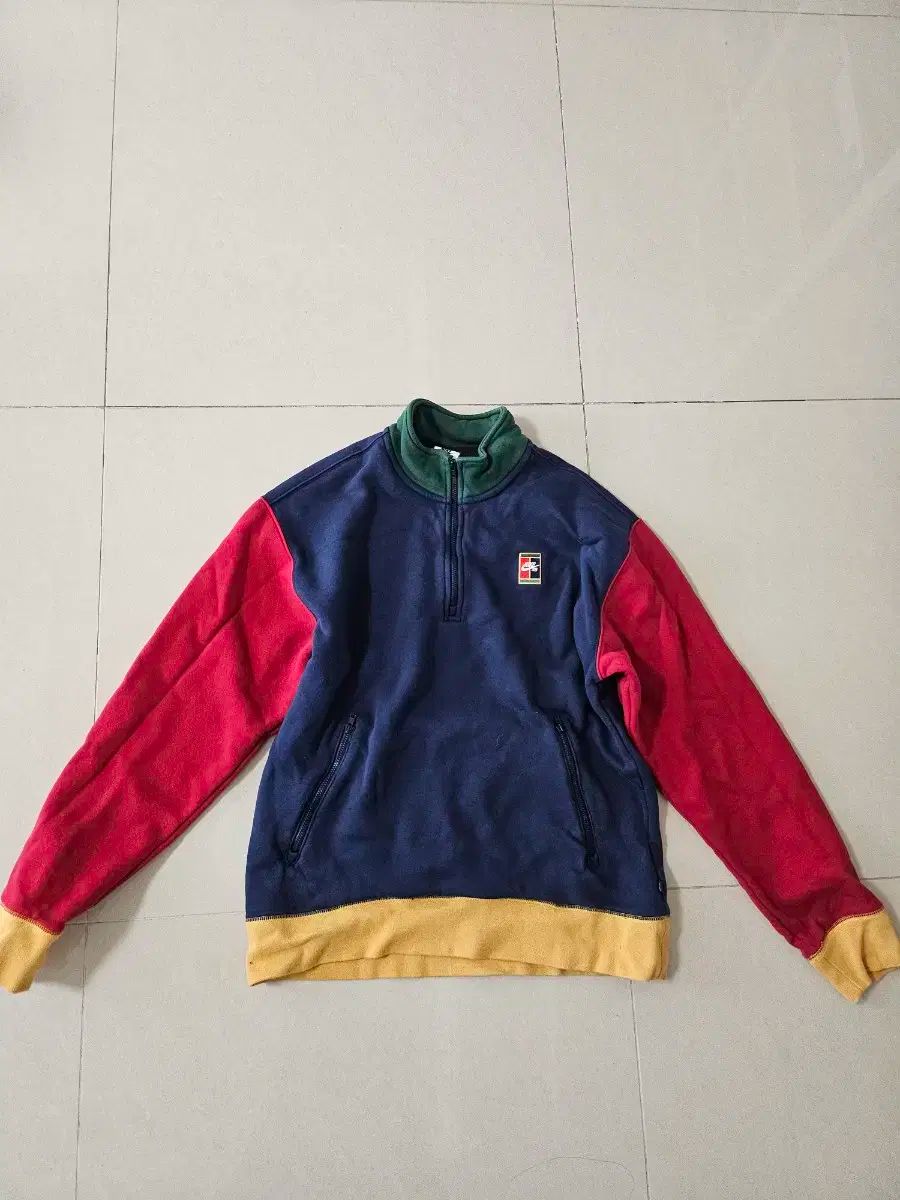 ナイキ コート テニス ジップアップ