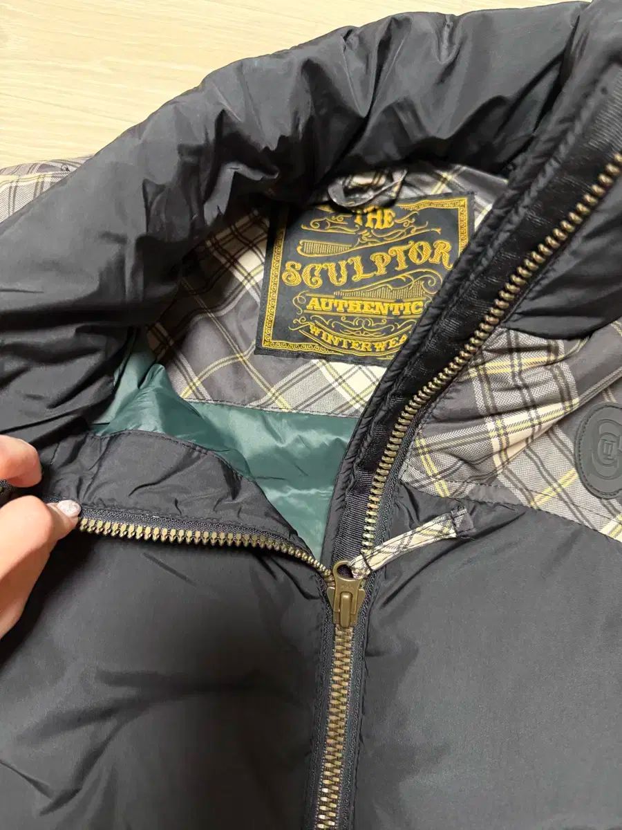 SCULPTOR 103 RDS Western Cropped Puffer Down - メルカリ