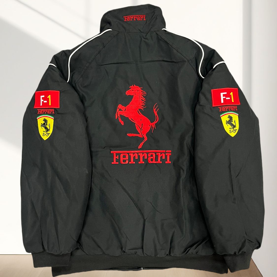 Ferrari フェラーリ F1 レーシングジャケット ブルゾン 刺繍 中綿 男女