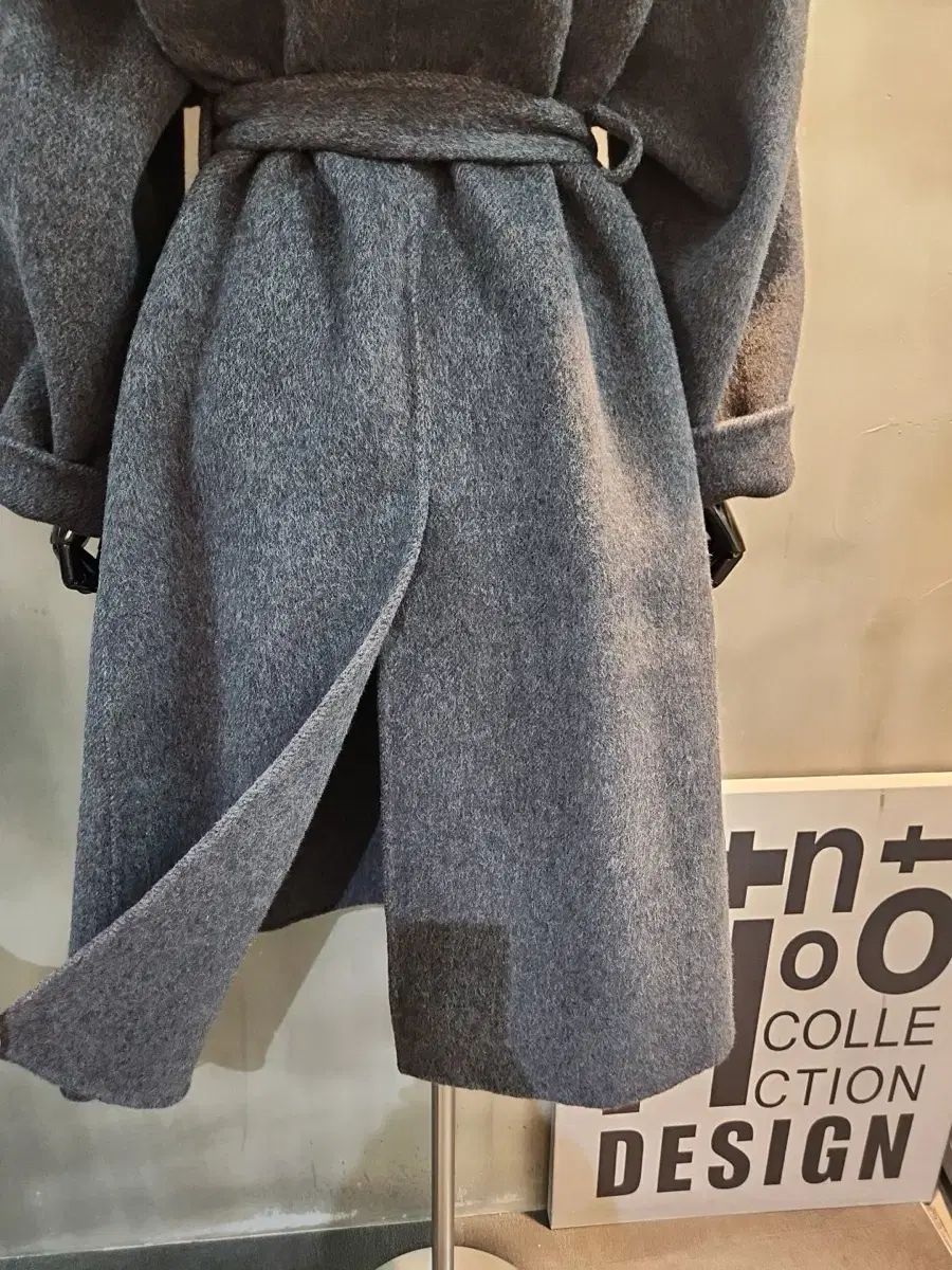 ロングコート KARA